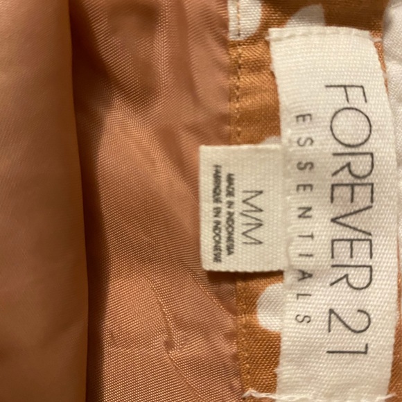 Mini skirt - Picture 3 of 3